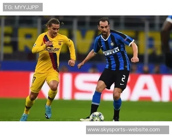 欧联杯曼联大胜本菲卡红牌事件引发全场热议与争议