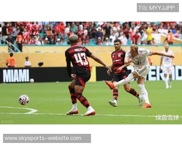 欧联杯激战AC米兰逆转曼城全场沸腾赛后分析精彩瞬间回顾