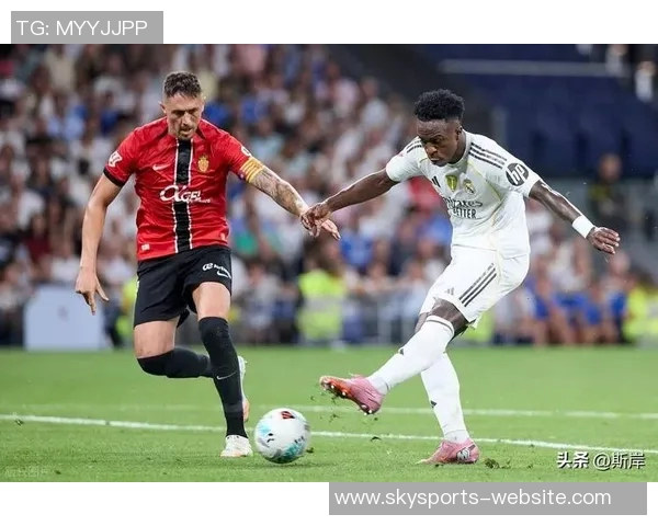 西甲焦点战平：拜仁与皇马激战成和引发全场热议