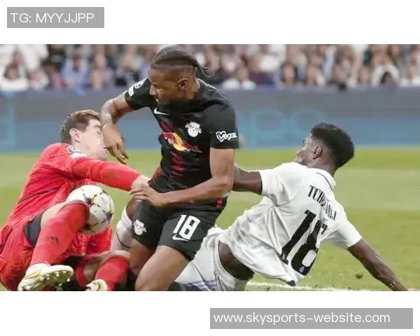 意甲激战：莱比锡与皇马战平神扑瞬间成比赛转折点分析