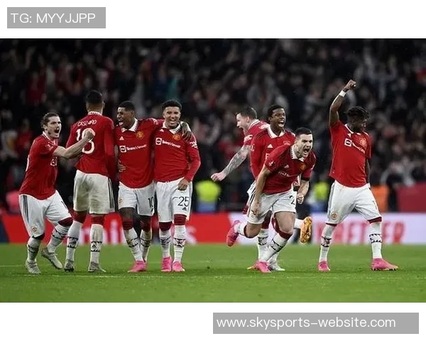 曼联在世界杯激战中逆转里昂补时进球点燃全场激情