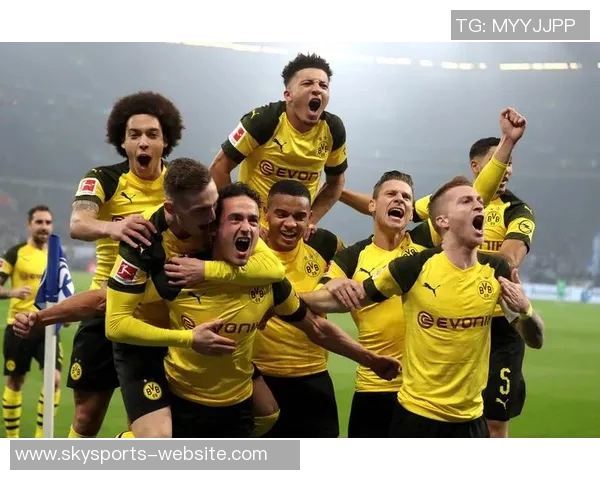 德甲激战：多特蒙德6-2大胜巴黎圣日耳曼补时争议进球引发全场狂欢