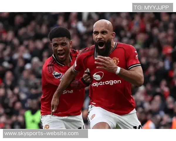 世界杯经典对决曼联与热刺激战成平局神奇扑救成全场焦点